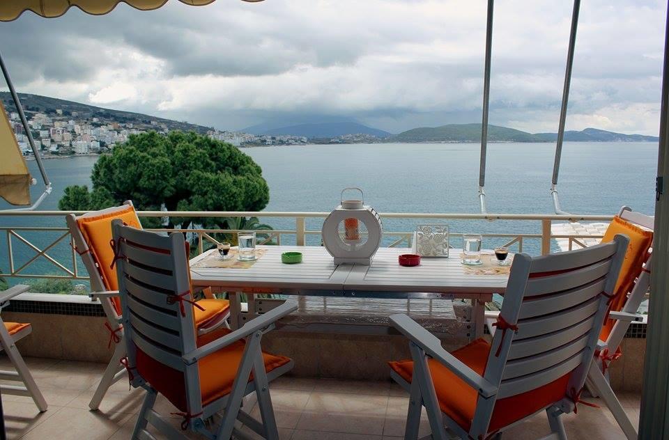 Apartment In Saranda Exterior photo